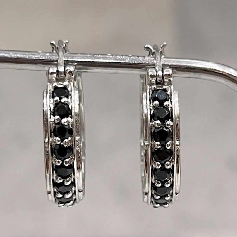Thai Black Spinel Silver Hoop Scroll Detailed Earrings - Picture 5 of 14